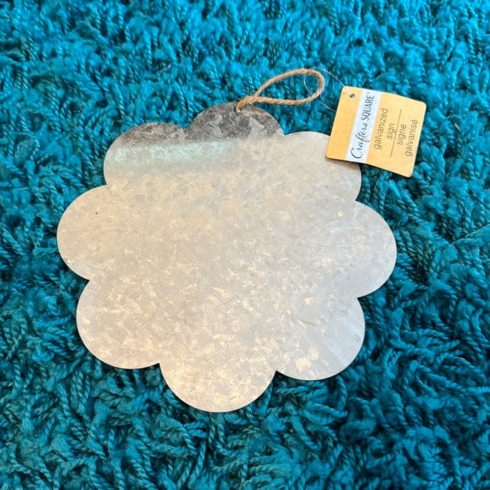 🎁5/$10🎁Galvanized Flower Sign